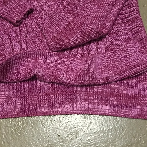 Sweater - Picture 5 of 5
